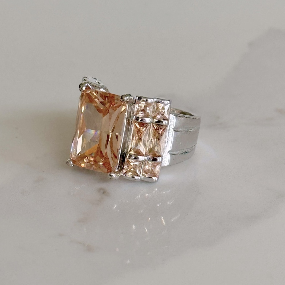 Gorgeous Orange Morganite Ring 😍🧡